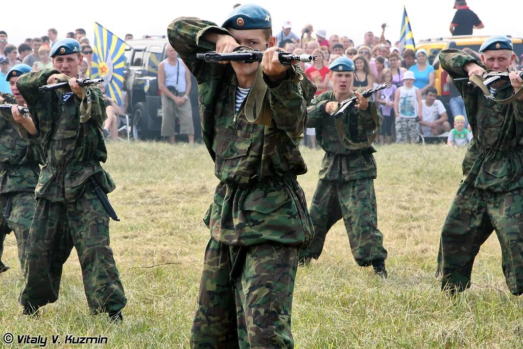 45 бригада украины. 45 Бригада Кубинка. 45 ВДВ Кубинка. 45 СПН ВДВ Кубинка. Кубинка ВДВ спецназ 45.