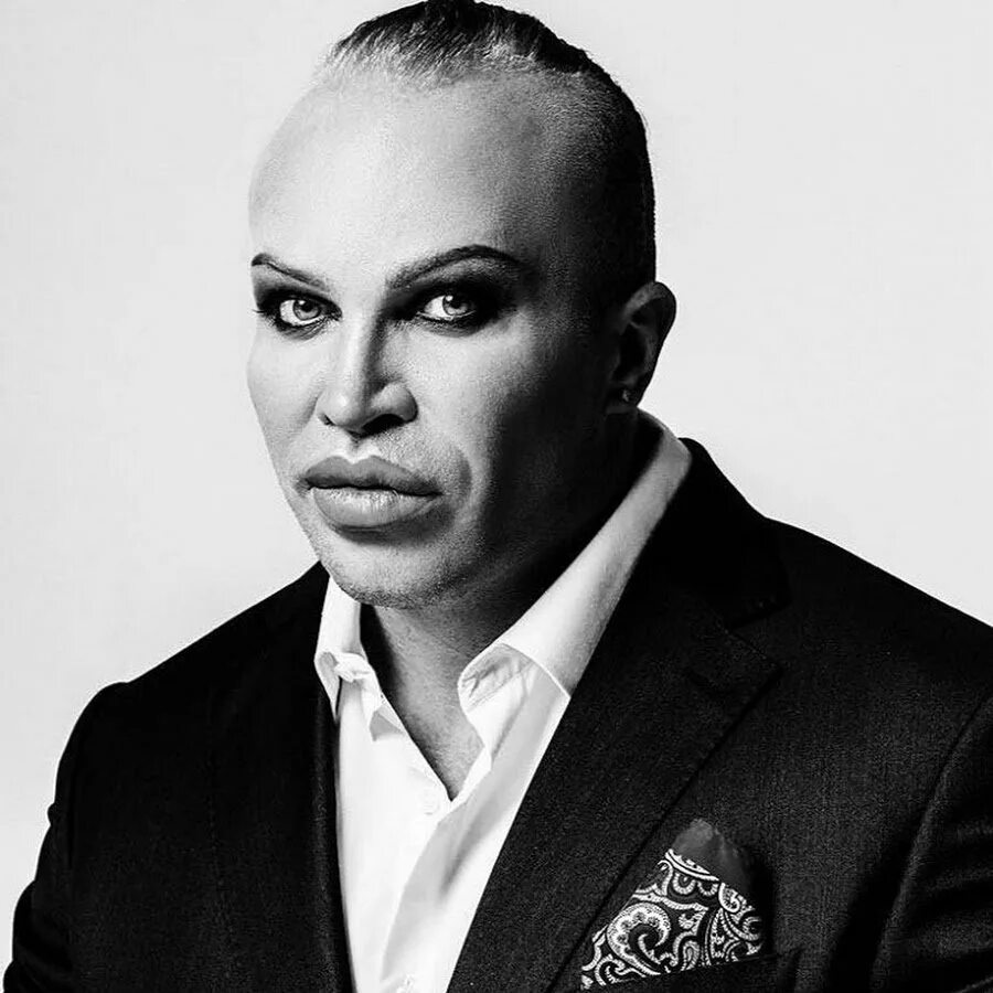 Актер фрик