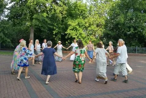 Заводили хоровод