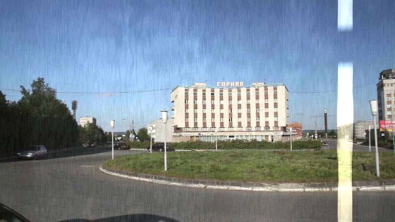 Оленегорск 2. Оленегорск 8 поселок высокий. Город оленегорск мурманская область фото. Веб-камеры города оленегорска. Фонтан здравствуй солнце оленегорск.