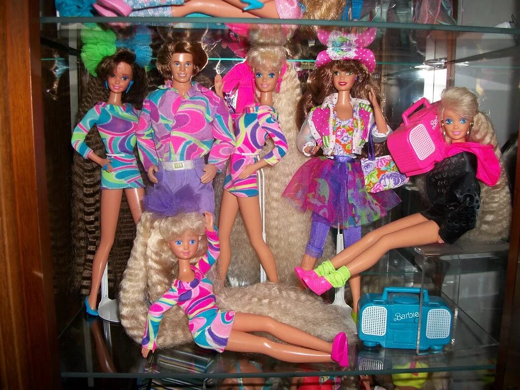 Куклы 90 купить. Барби тотал Хаир 90-х. Скиппер 90-х. Барби totally hair 1991. Кен брюнет Барби из 90-х.
