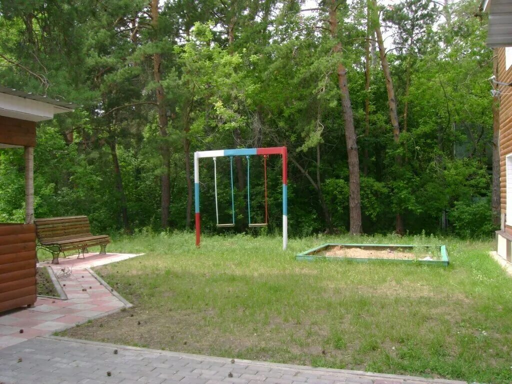 Лагерь политехник чернолучье омск. Лагерь спутник омск чернолучье. Лагерь покрышкина омск. Лагерь чернолучье омская область. Заброшенный пионерский лагерь омск чернолучье.
