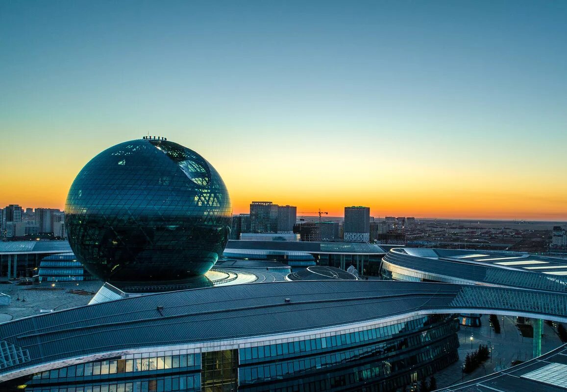 музей энергии сфера «нур алем». музей шар в астане. нурсултан шар экспо. павильон казахстана, астана экспо. павильон нур алем астана.