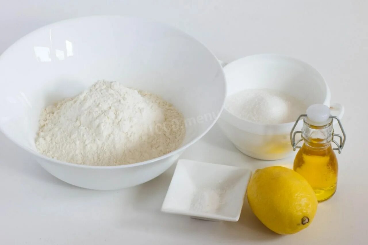 1 чайная ложка крахмала сколько грамм. столовая ложка муки с горкой. крахмал. 1 столовая ложка крахмала. разрыхлитель линденер.