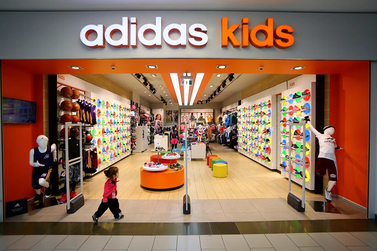 Adidas kids mnq. Gs4293 adidas kids. Детский adidas kids. Детский магазин. Adidas rapidarunel k детские кроссовки.