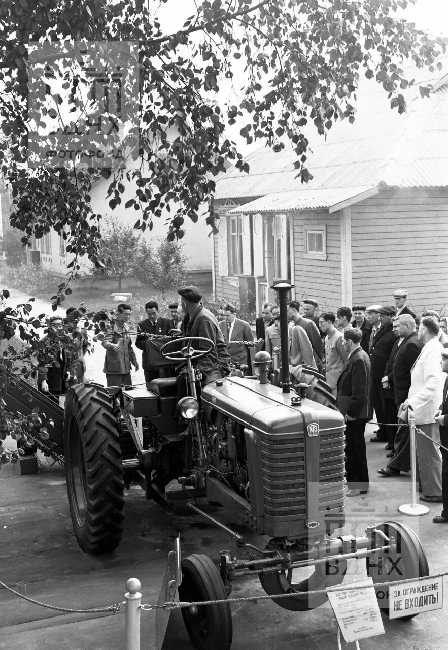 Мтз-2 «беларусь». David brown трактор. Открытый трактор. Старый трактор. Трактор солис 80.