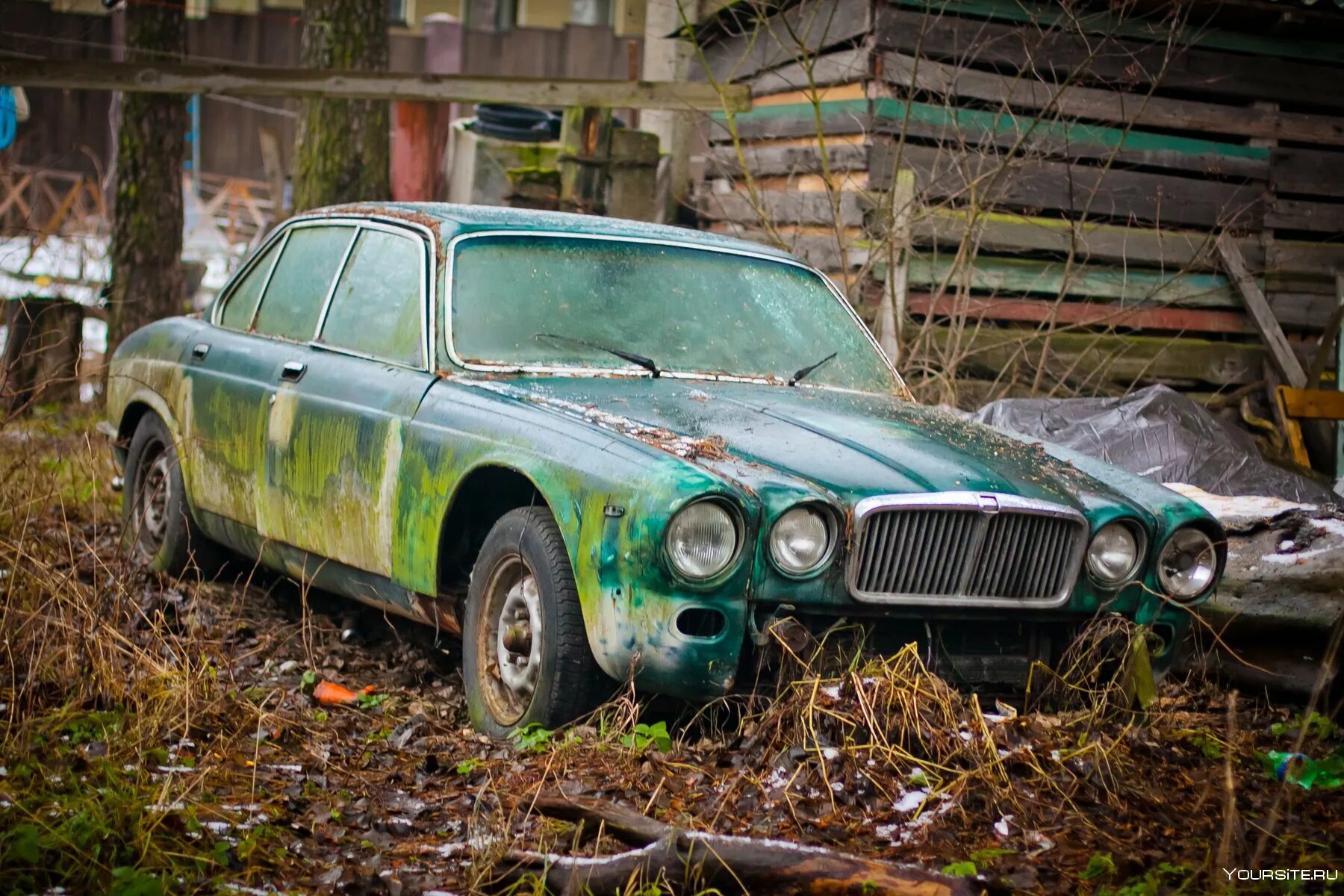 Пробег старых автомобилей. Старые машины. Самая Старая машина. Дешевые старые машины. Самая Старая машина в России.