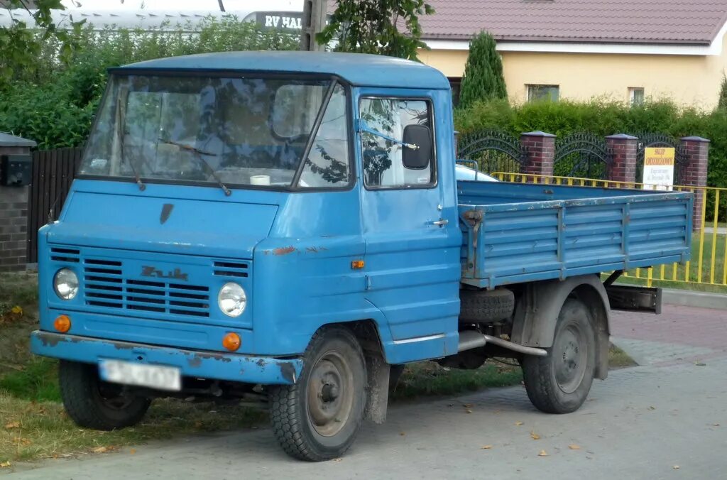 Увидел старенький ZUK в своём городе - DRIVE2
