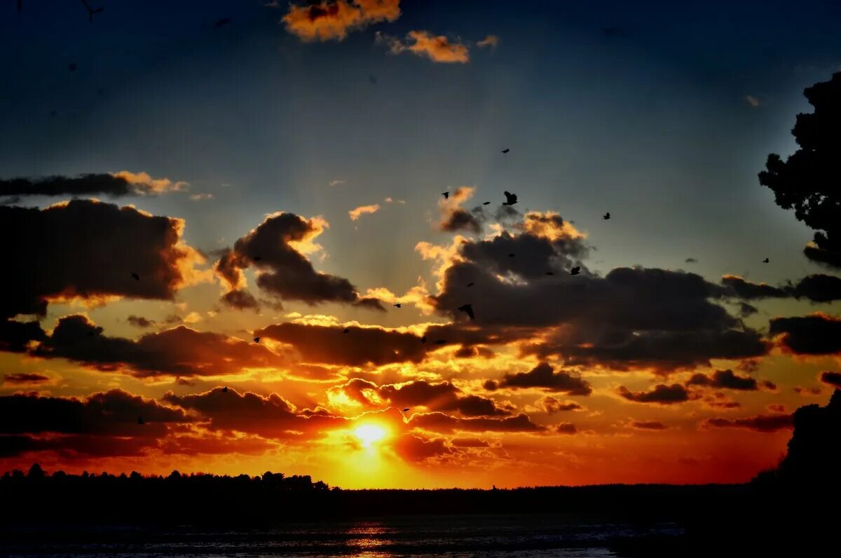 Два заката. Два заката. Закат в стендов 2. Закат 2к. Татуин 2 солнца.