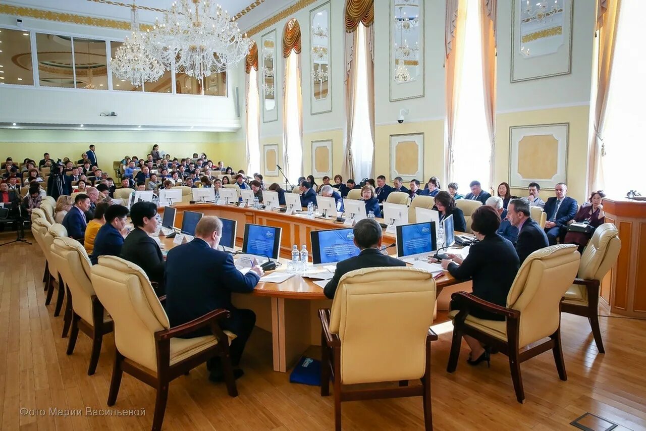 Происходит в органе местного самоуправления. Местное самоуправление. Местные сообщества и местное самоуправление. Орган местного самоуправления здание. Органы самоуправления в Узбекистане.