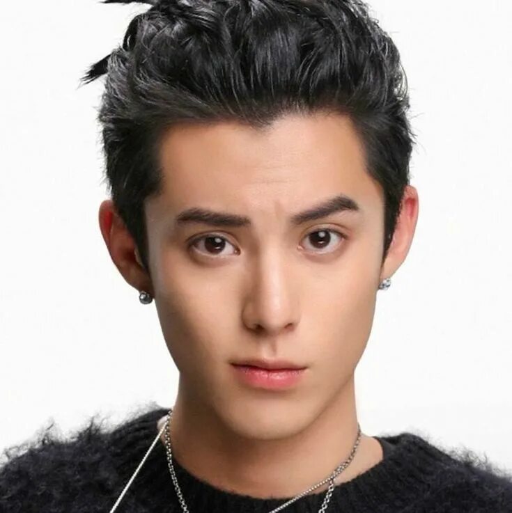 Ван хи. Dylan wang. Ван хэ ди. Ван хи. Ван хи.