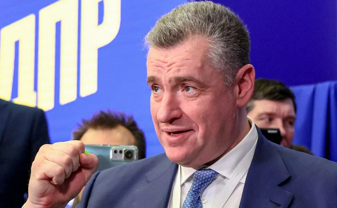 Лдпр выборы. Голосуй за слуцкого. Голосуй за слуцкого. Голосуем за слуцкого. Голосуй за слуцкого.