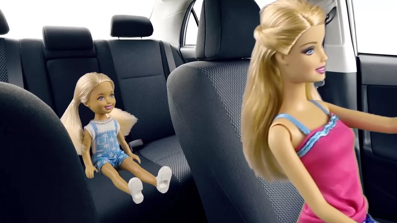 Барби доктор. Барби картинки. Включи видео куклы барби. Барби hairtastic. Школьный проект про барби.