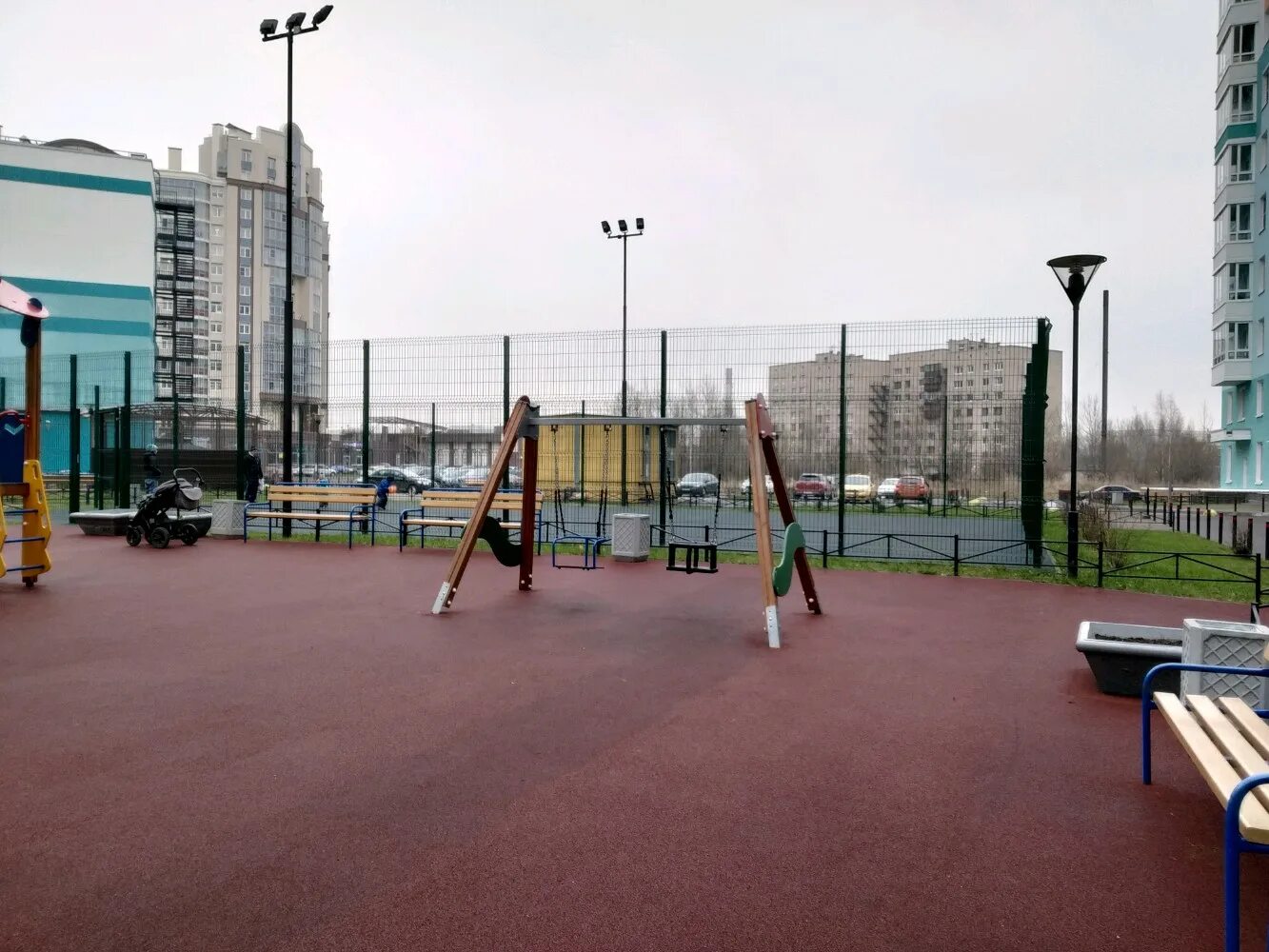 спортплощадка парнас. спортивная площадка. крестовский остров баскетбольная площадка. спортплощадки спб. проспект большевиков санкт-петербург спорт площадки.