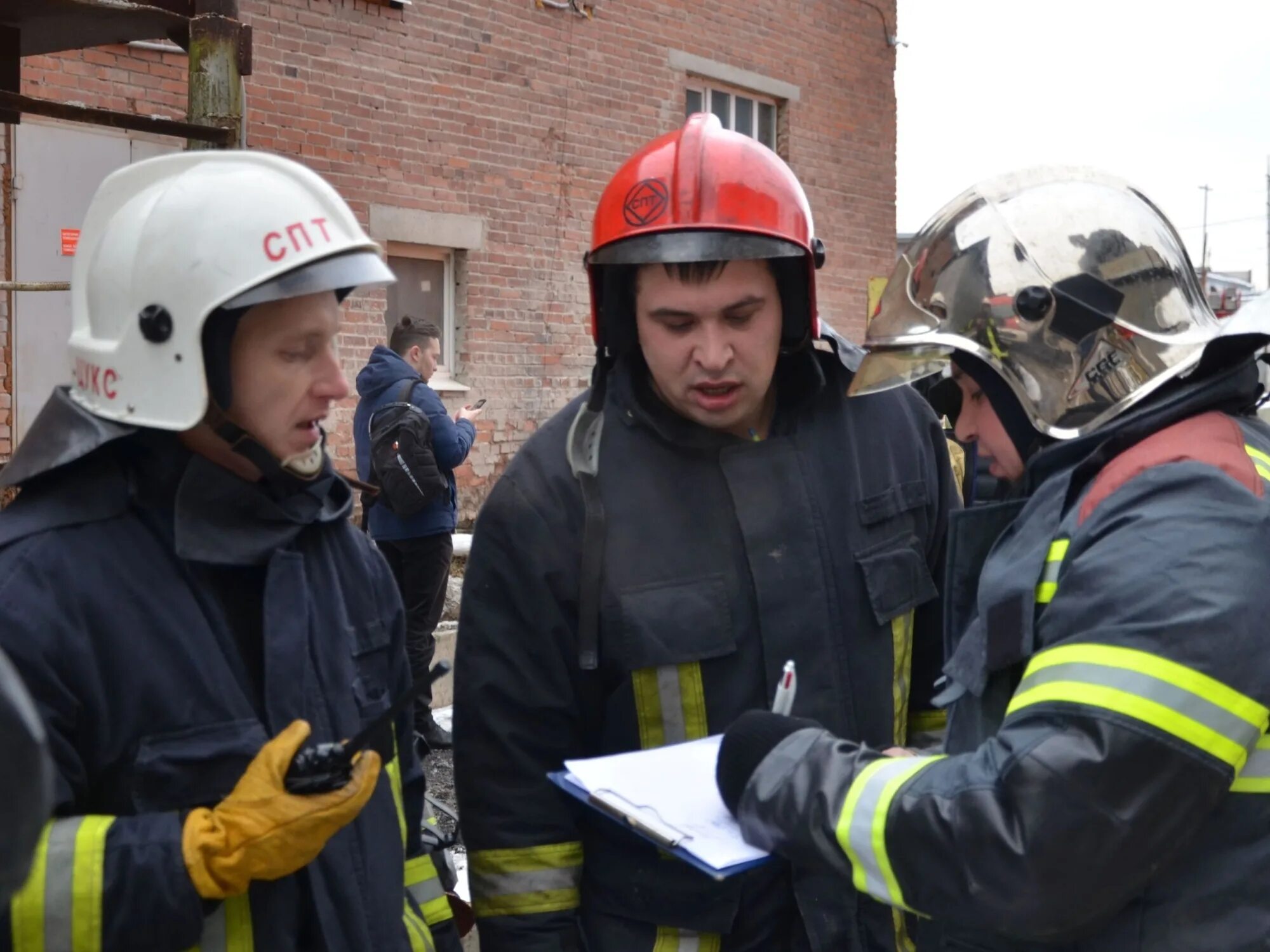 Оперативный штаб мчс. Ртп мчс на пожаре. Су фпс 38 мчс россии. Дата образования службы пожаротушения. Денисов илья павлович.