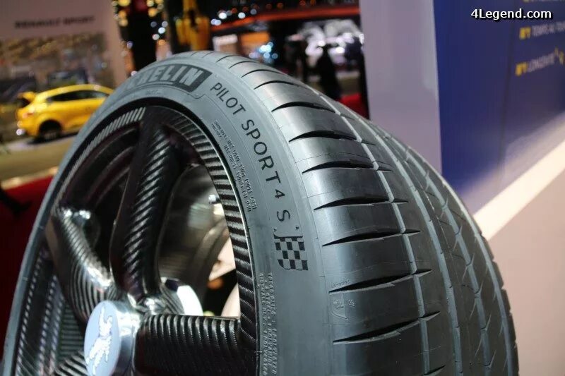 Michelin pilot sport a s. Michelin Pilot Sport 4s. Michelin Pilot Sport 4. Мишлен Pilot Sport 4s. 315/30r22 Michelin Pilot Sport 4 s 107y.