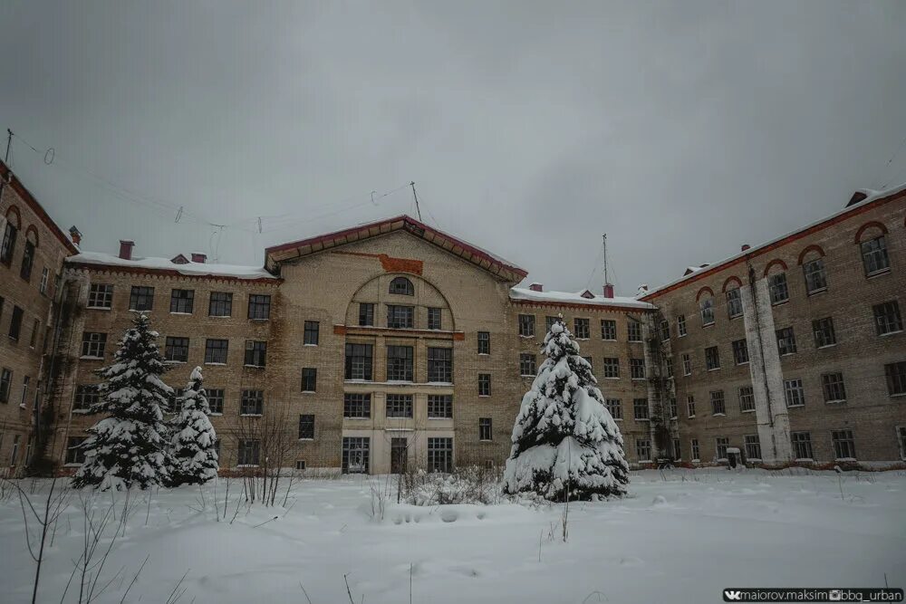 Академии имени ю а гагарина
