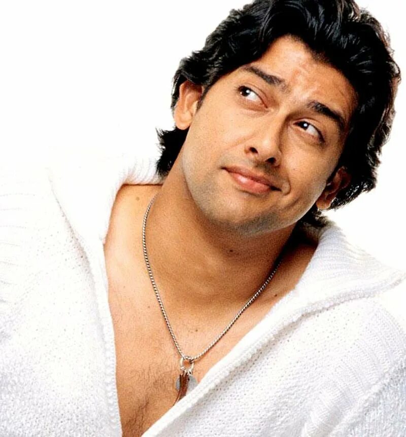 Арджун индийский актер. Новый индийский али арджун. Попклярные индийские актёры. Шахбааз кхан индийский актер. Акшай кумар шакрукхан.