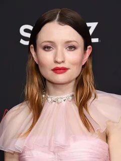 Күйеуі мен әйелі жезөкше қызды сиқытты