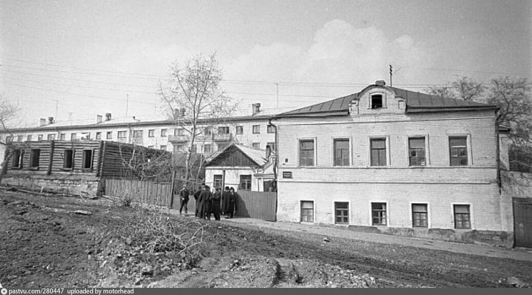 Бывшая улица толстого. Лев толстой поселок Липецкая. Липецк Лев толстой село. Лев толстой город в Липецкой области. Лев толстой (Липецкая область) 2023.