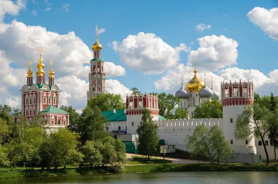 Ансамбль новодевичьего монастыря входит в юнеско
