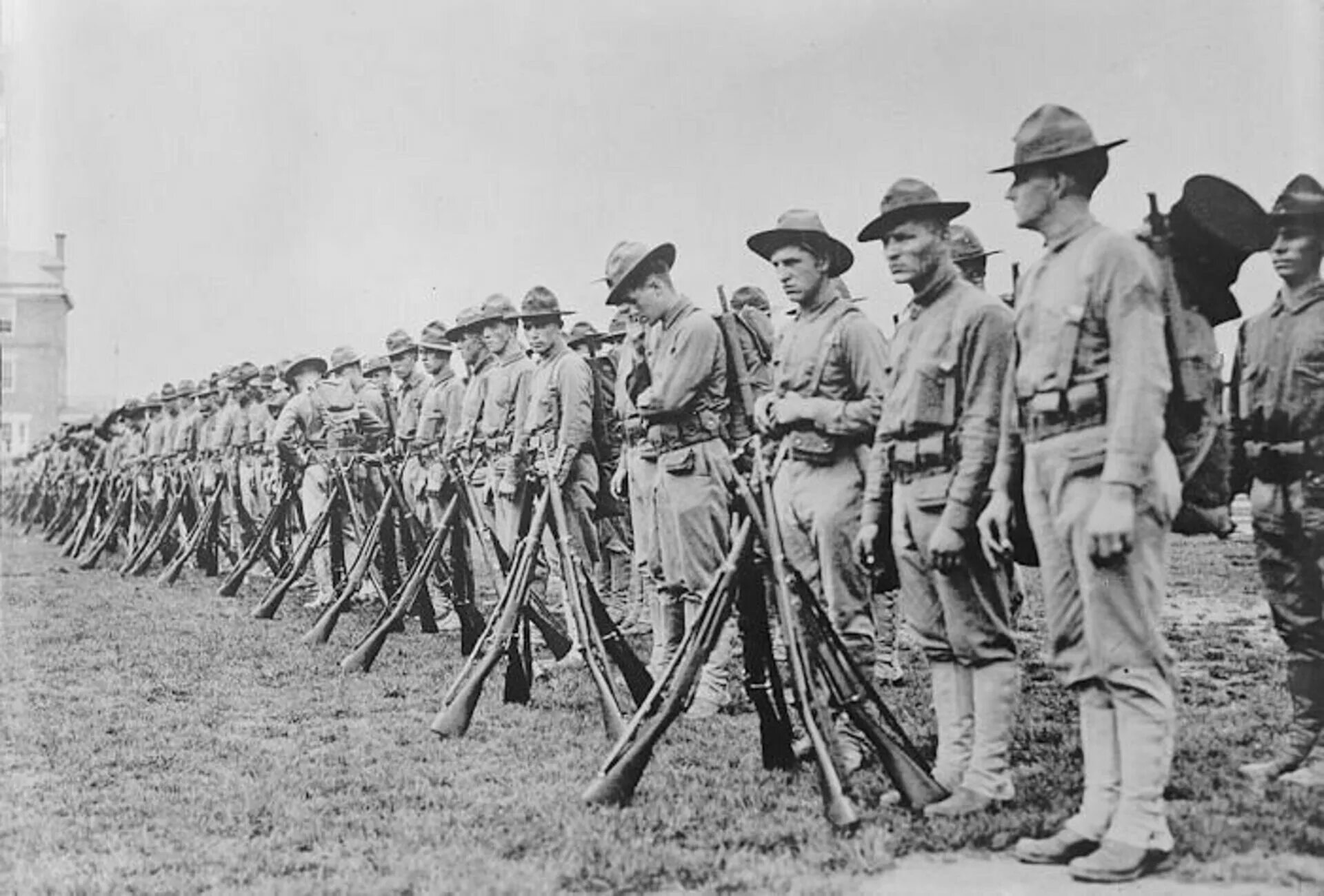 Мировые войны первая и вторая явились. Солдаты США В первой мировой войне. Солдат США ПМВ. Армия США 1917.