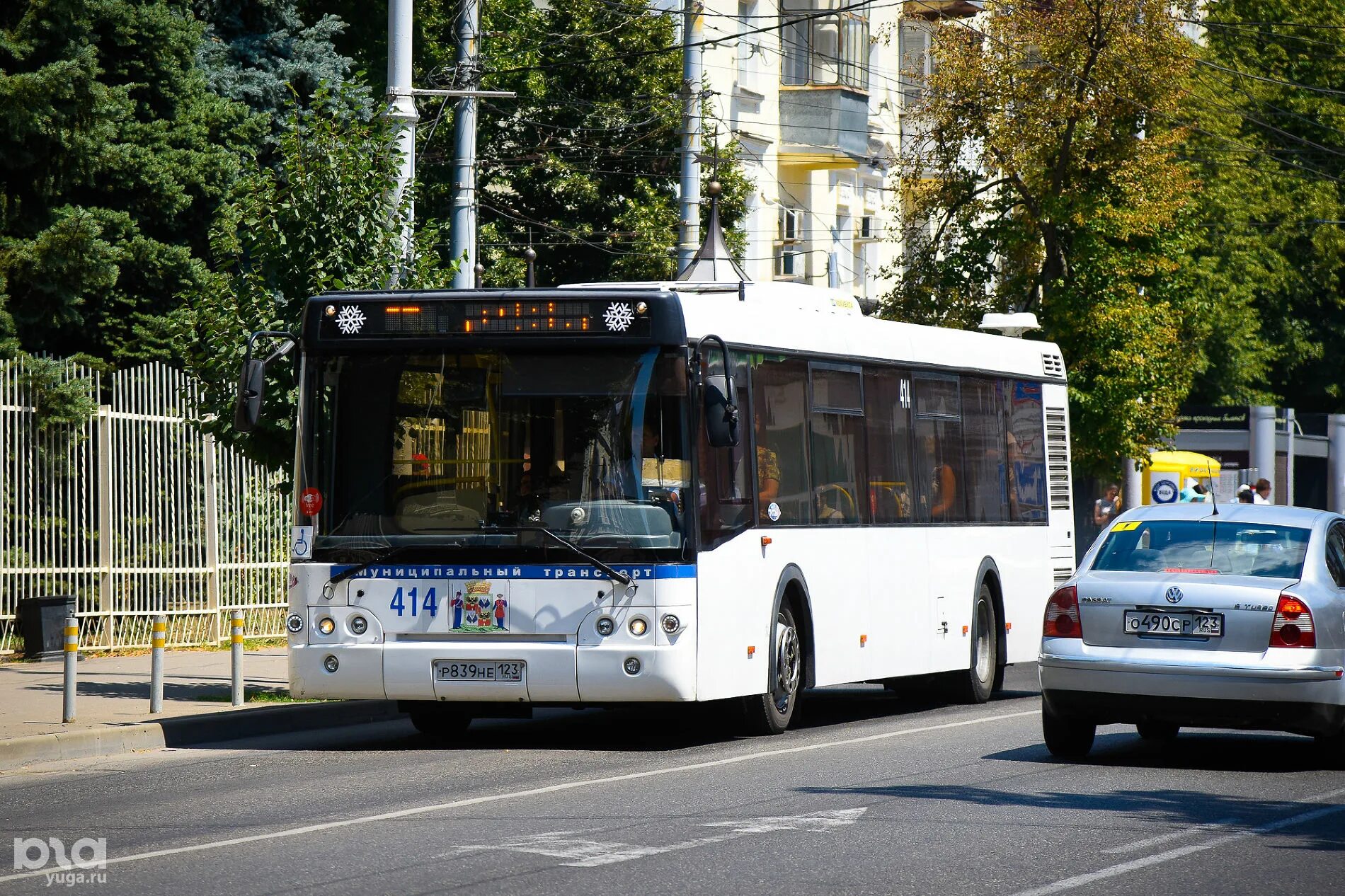 Номера автобусов в краснодаре. Автобус 2е Краснодар. Автобус МУП КТТУ. 46 Автобус Краснодар. Автобусный парк Краснодар.