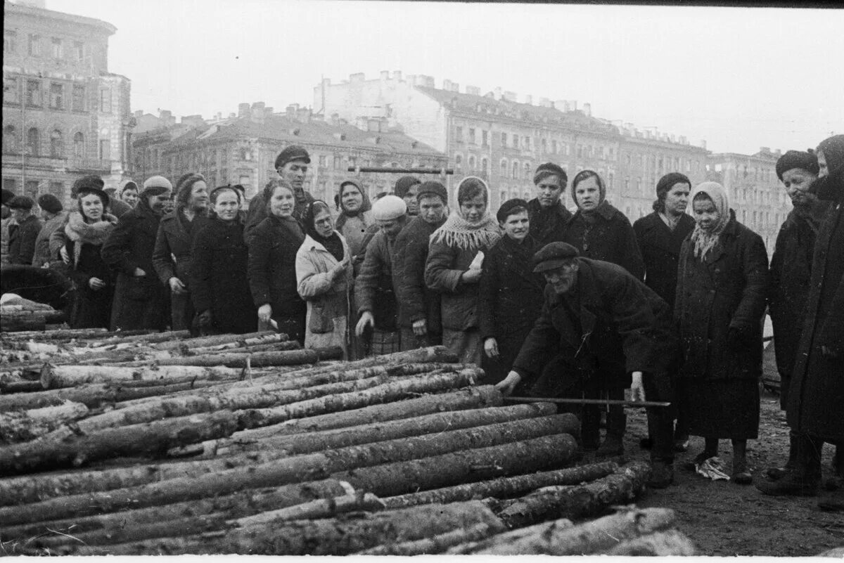 Чернобоже в ленинграде. Жители Ленинграда в блокаду.