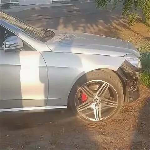 Тебя подвозит мерседес с класса