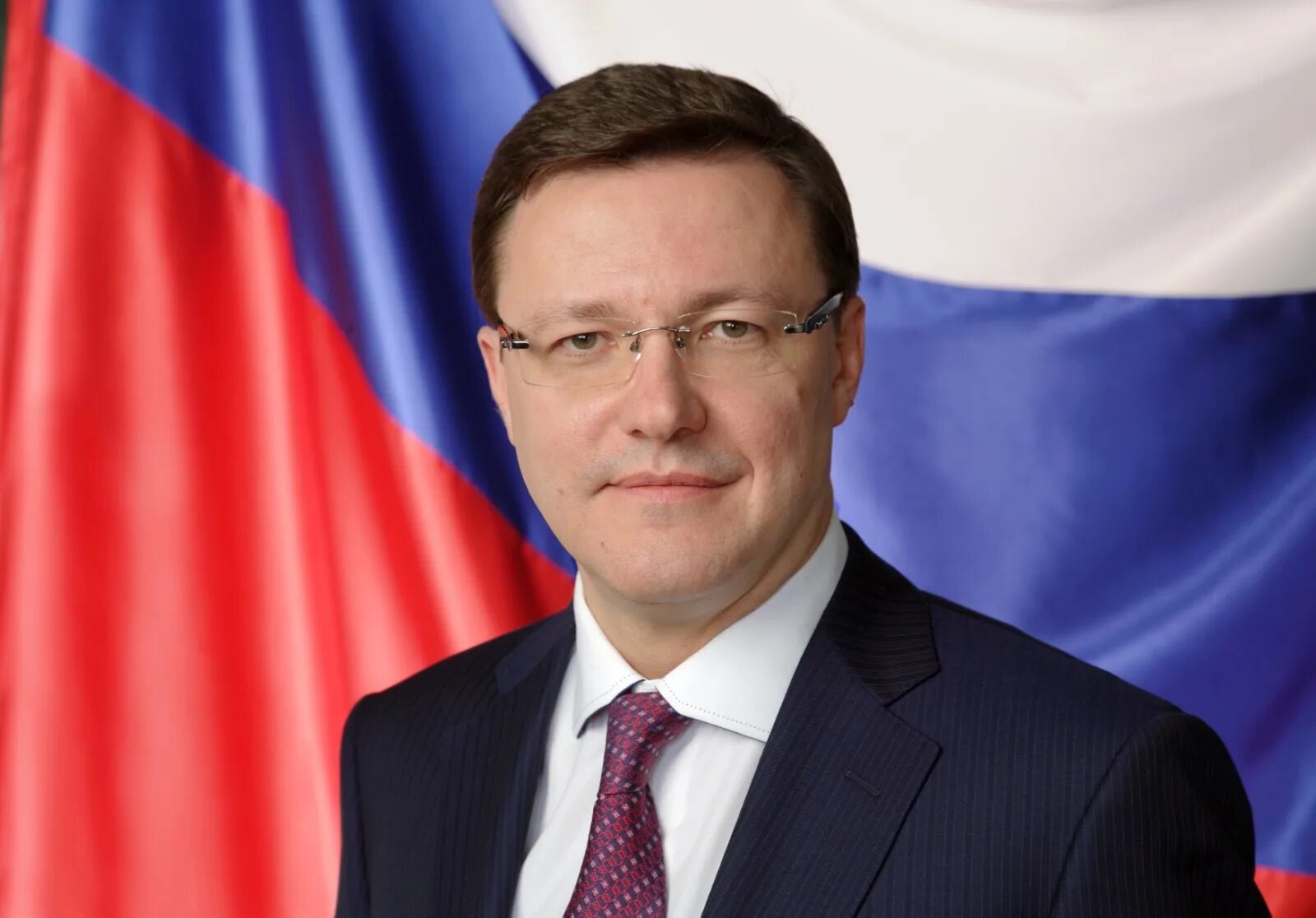 Почему азаров подал. Почему азаров подал
