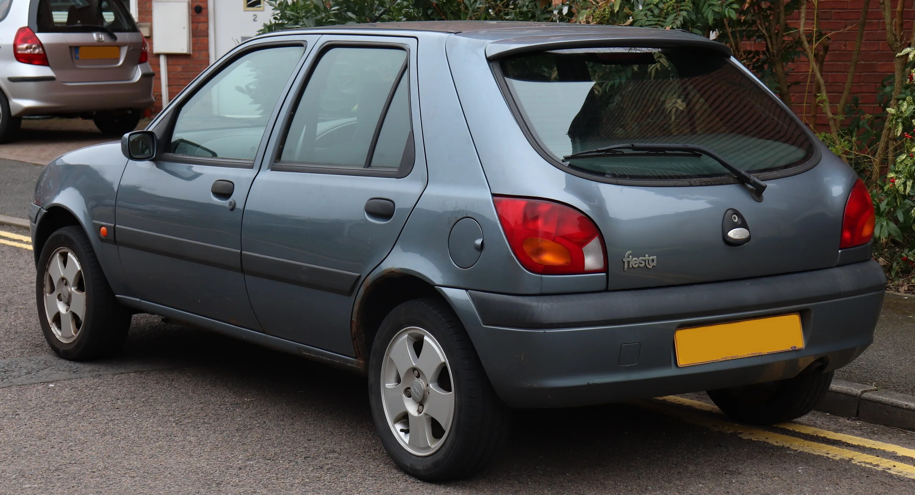 Ford fiesta 2001 года. Форд фиеста 2001 года 1. Форд фиеста 2001. Фиеста 2001. Ford fiesta 2000.