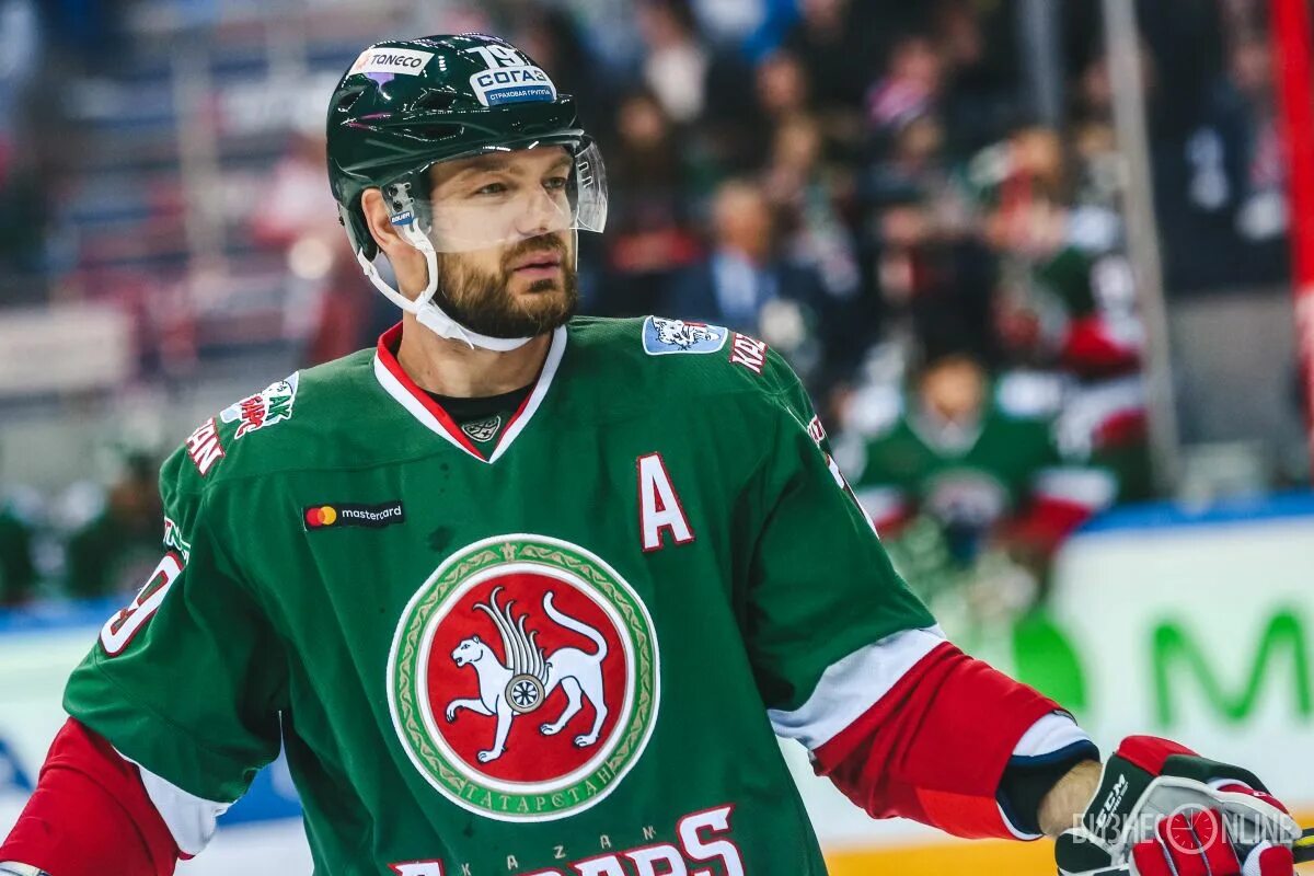 Ак барс салават юлаев 18 января. Ак барс хоккейный клуб. Хоккейная команда акбарс. Хоккейная команда акбарс. Академия хоккея ак барс казань.