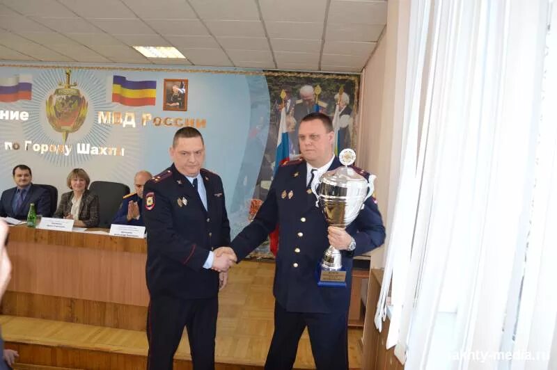 Полковник мвд россии. Лучший сотрудник. Начальник увд г шахты ростовской области. Начальник увд г. Умвд шахты.