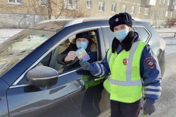 Работа гибдд каменск уральский. Сотрудники ГИБДД Г.Октябрьский. Сотрудники ГАИ города Каменска-Шахтинского. Госавтоинспекция Каменска Уральского телеграм.