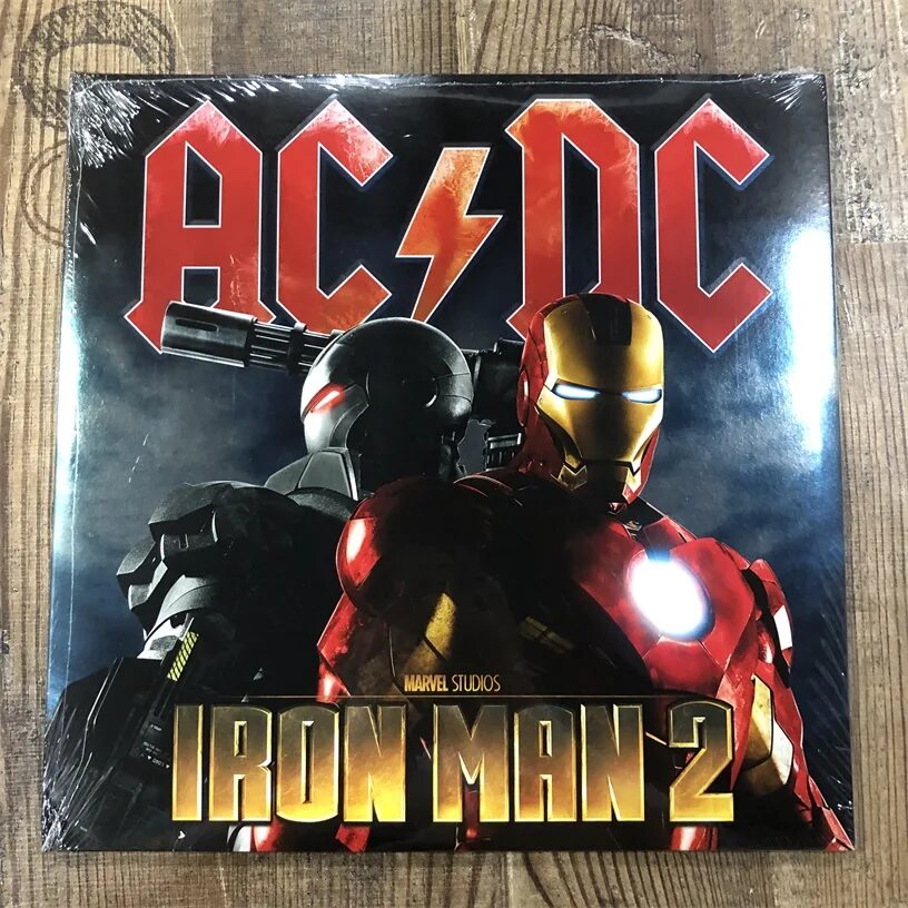 Ac dc iron man. AC/DC "Iron man 2". AC DC Iron man 2 обложка. AC DC Железный человек. AC/DC (2010) Iron man 2 обложка диска.