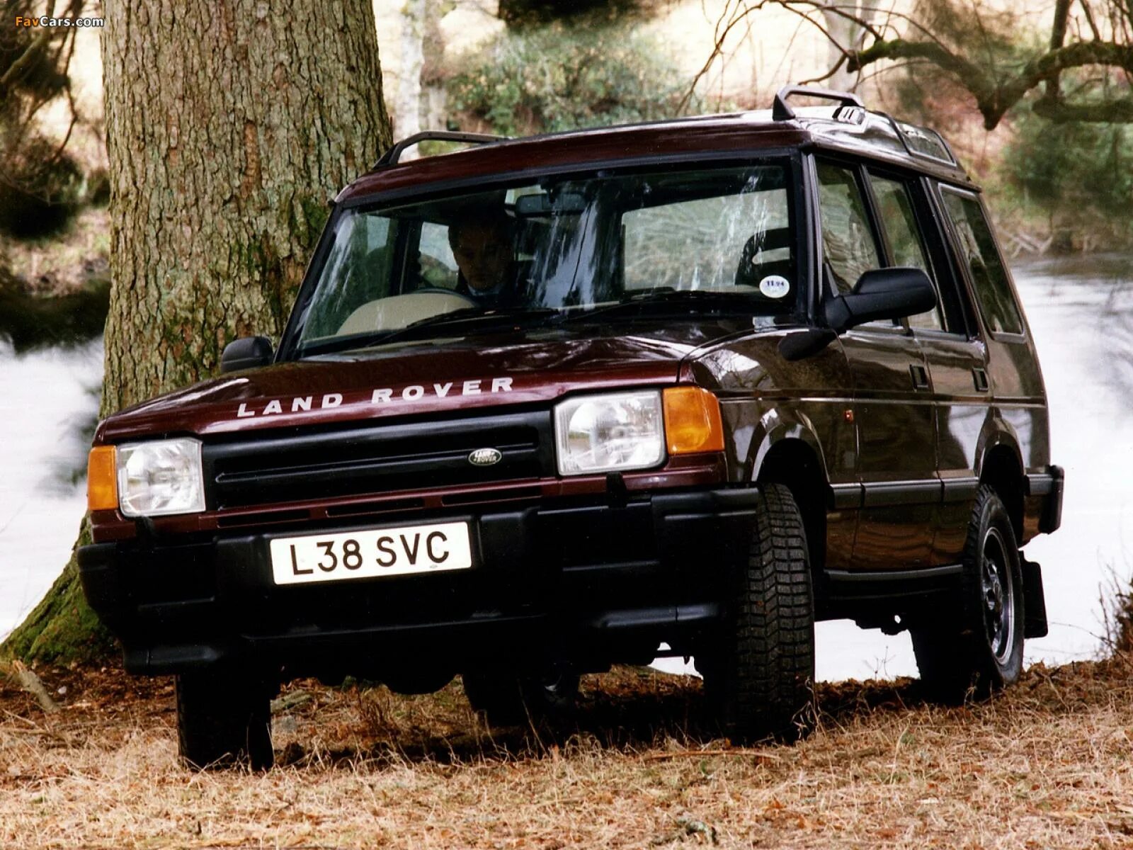 Дискавери самые. Land Rover Discovery 1. Ленд Ровер Дискавери 1994. Range Rover Discovery 1. Ленд Ровер Дискавери 1990.
