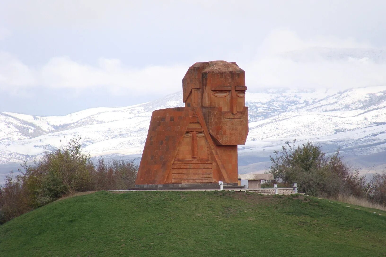 Сайты арцах. Армения горы Арцах. Арцах Нагорный Карабах. Армения Арцах Степанакерт. Достопримечательности Армении в Арцахе.