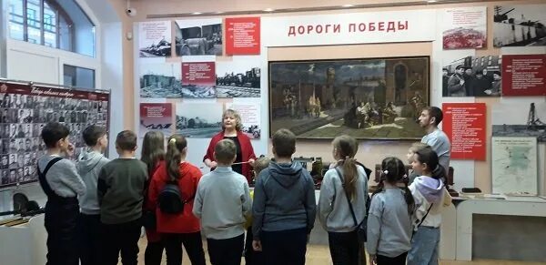 Экскурсия в ленинград. К посвященный дню снятия блокады ленинграда. победа ленинграда из блокады. блокада ленинграда ученики. день посвященный блокаде ленинграда.