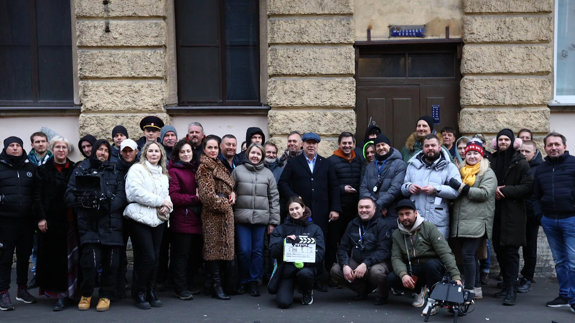 Сериал филин 6 серия. Блондинка с владимиром филином доктор. Данила якушев филин. Сериал филин 2 сезон 13 серия. Филин 2 фильм 7 серия.