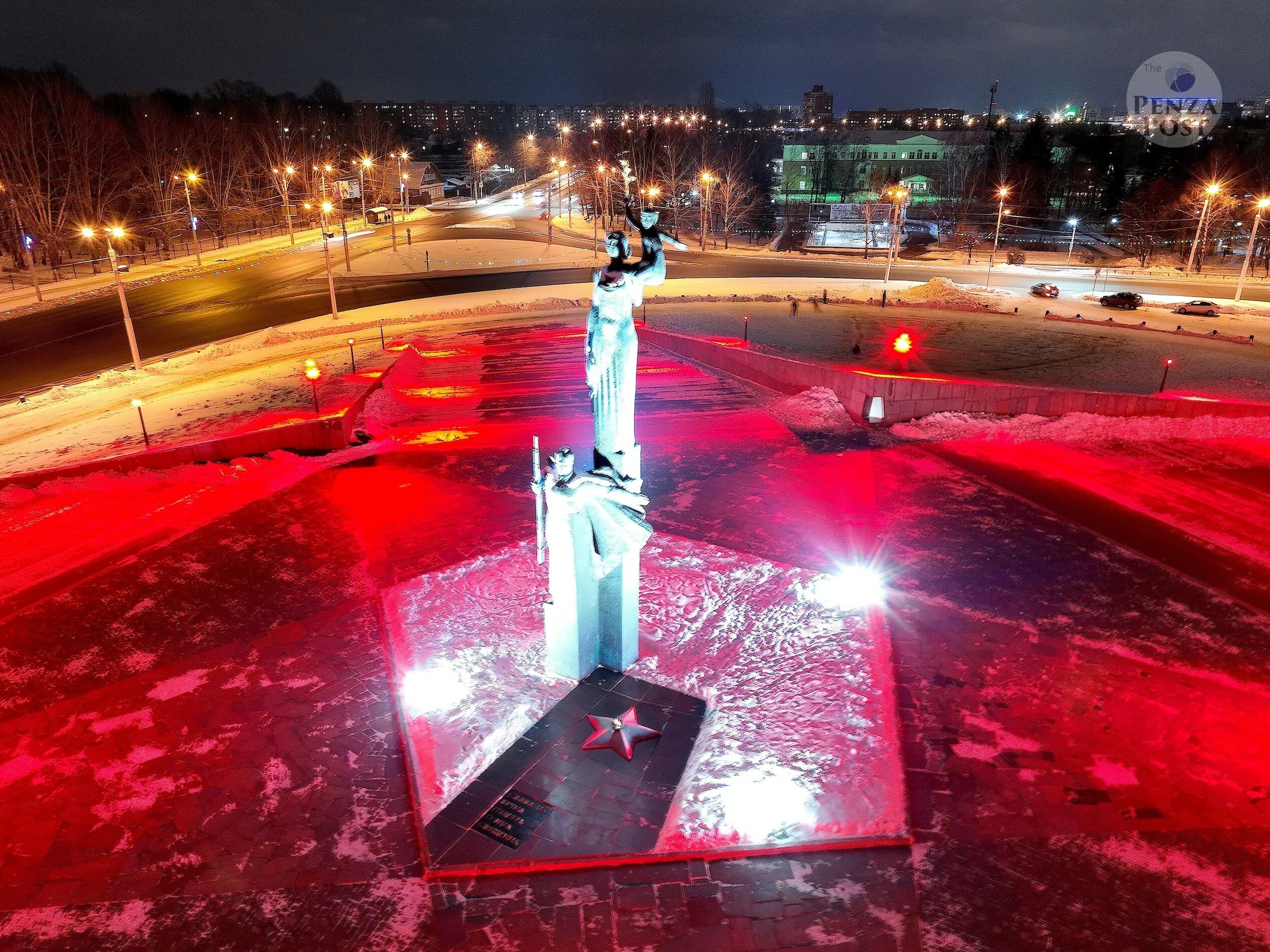 Ковид в пензе. Монумент славы Пенза. Мемориал воинской славы Пенза. Монумент воинской и трудовой славы, г. Пенза. Площадь Победы Пенза.