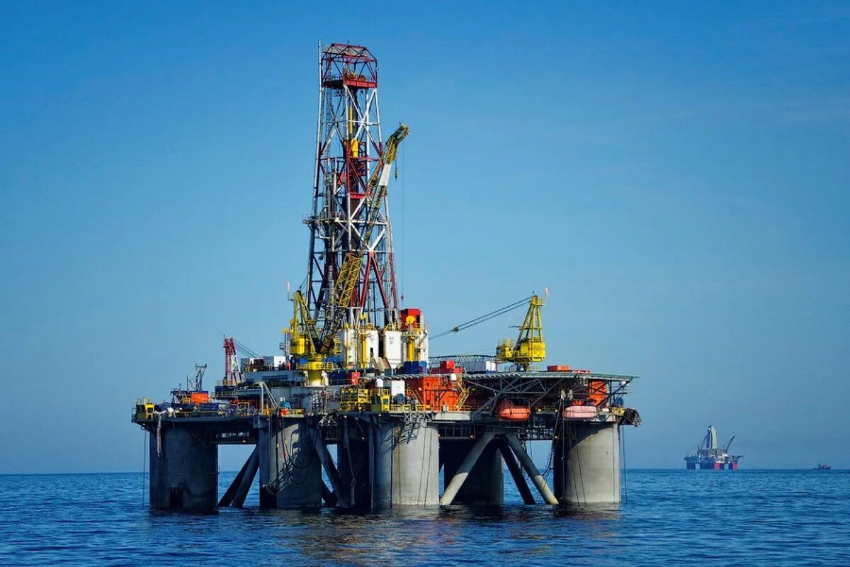Ппбу шельф-1. Платформа филановского в каспийском море. Обустройство морских месторождений. Шельфовое бурение платформа. Манифольд киринское.