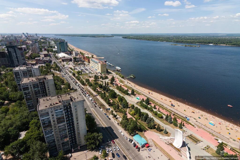 Телефоны в самаре фото. Набережная кинап Самара. Самара набережная Волги. Самара центр набережная. Волга сверху Самара.