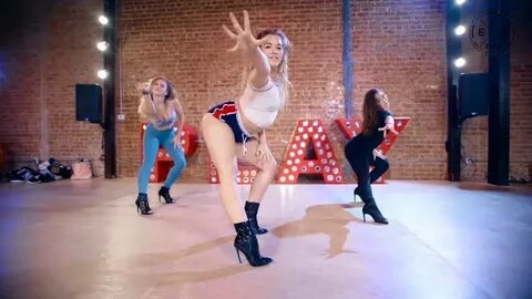 Dancing girls video