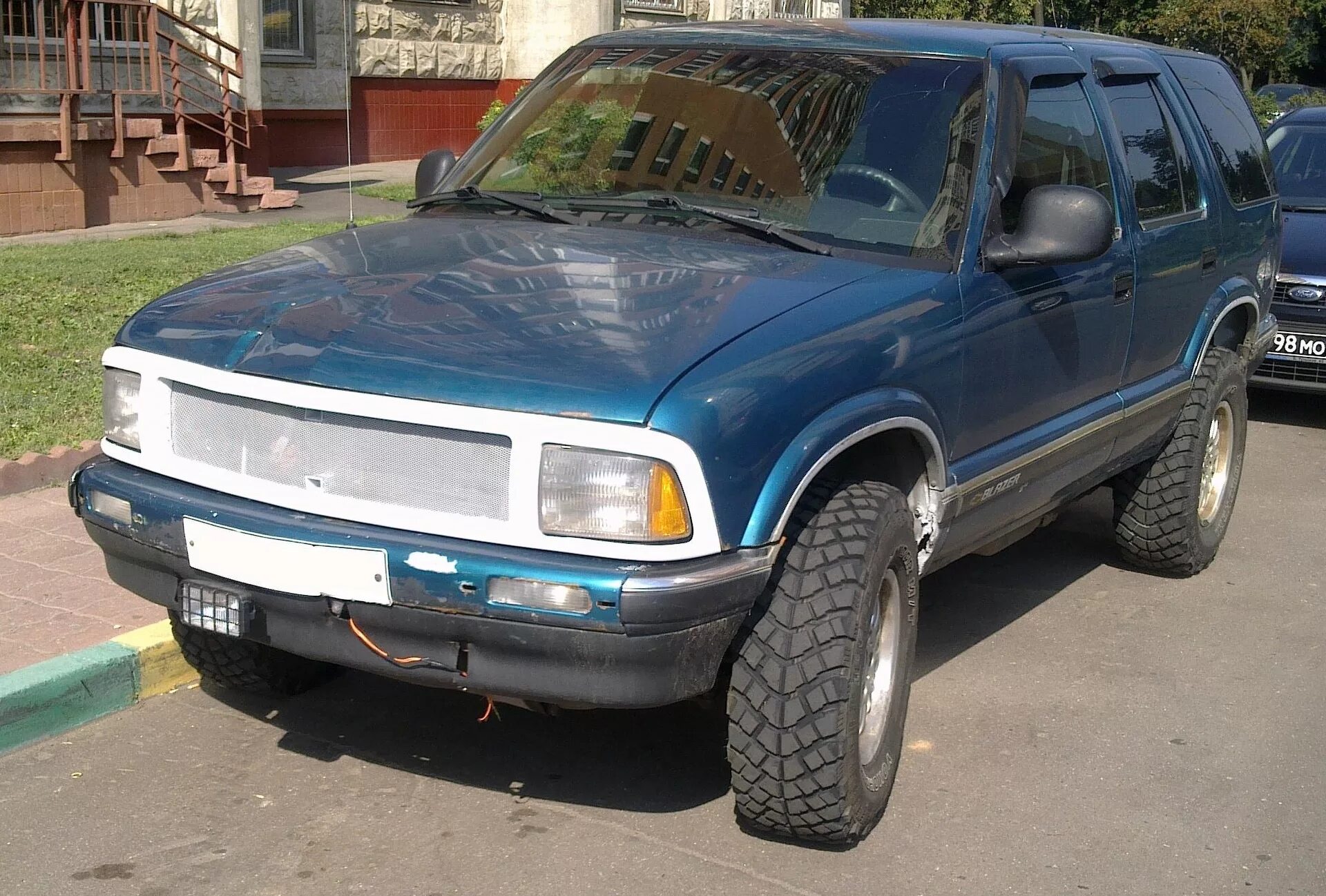 Шевроле блейзер s15. Chevrolet Blazer 1995. Шевроле трекер блейзер. Шевроле блейзер глухой кузов 1997. Шевроле блейзер 98 года.