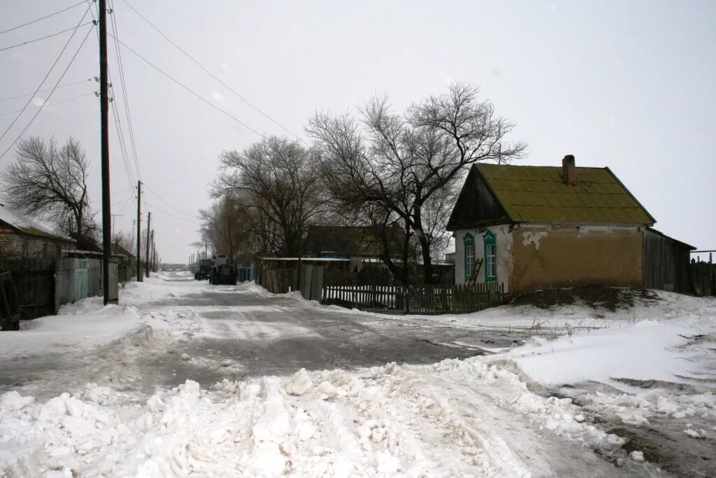 Саратовская область советский район новокривовка. Новоантоновка Саратовская область Советский район. Урбах Саратовская область. Город Урбах. Урбах Саратовская область население.