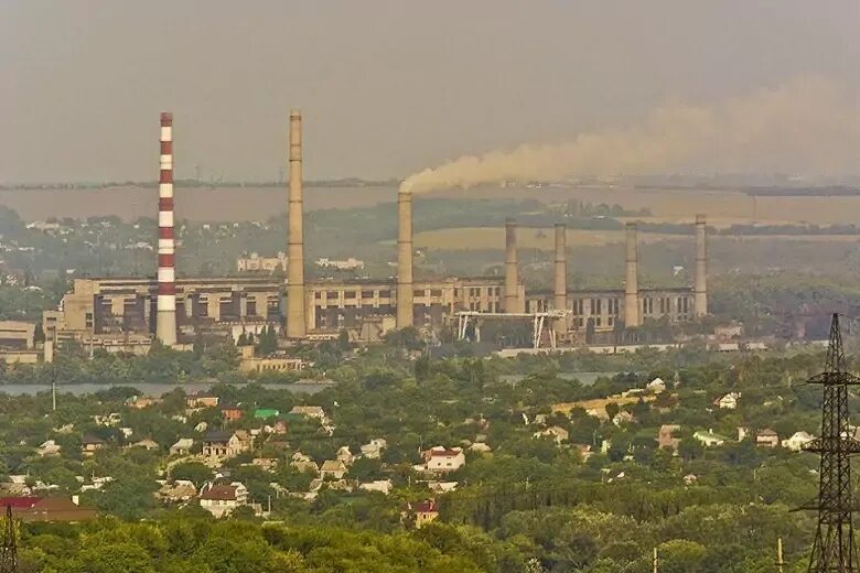 В энергодаре запорожская тэс. Тэс запорожье. Запорожская грэс энергодар. Приморская грэс машзал. Запорожская тэс фото.