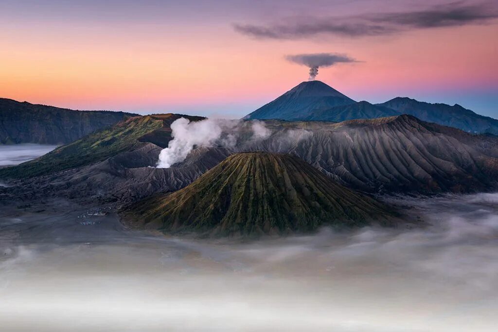 Bosinn bromo. Bosinn bromo. Ява бромо вулканы. Bosinn bromo. Гора бромо индонезия.