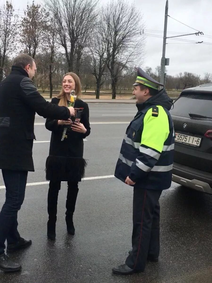 Сайт гаи могилев. ГАИ Могилева. ГАИ Могилевского облисполкома. Остановили гаишники. Инспектор ГАИ женщина.