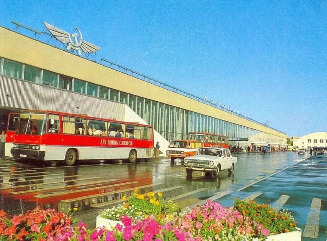 Аэропорт московский просп 193 фото Перелёт Москва Иркутск на самолёте: расстояние, время полета, маршрут на карте
