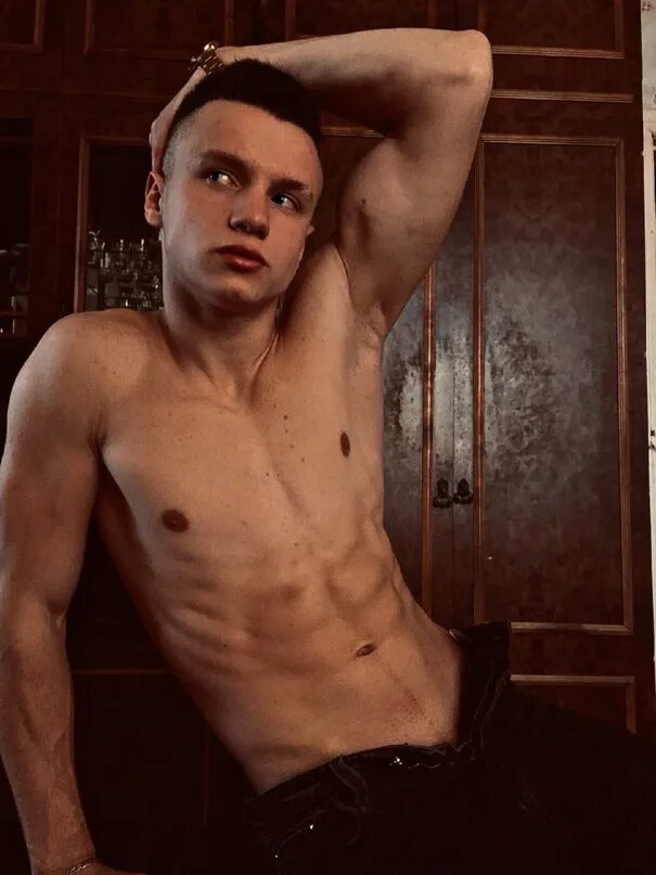 18 ukdevilz hot. 18 ukdevilz hot